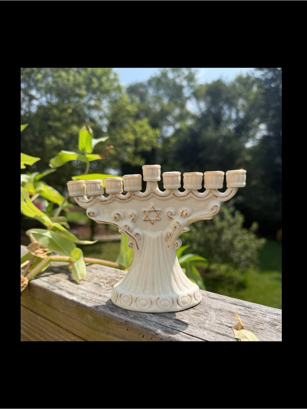Vintage Crown Accents Porcelain White & Gold Hanukkah Menorah Jewish Holiday